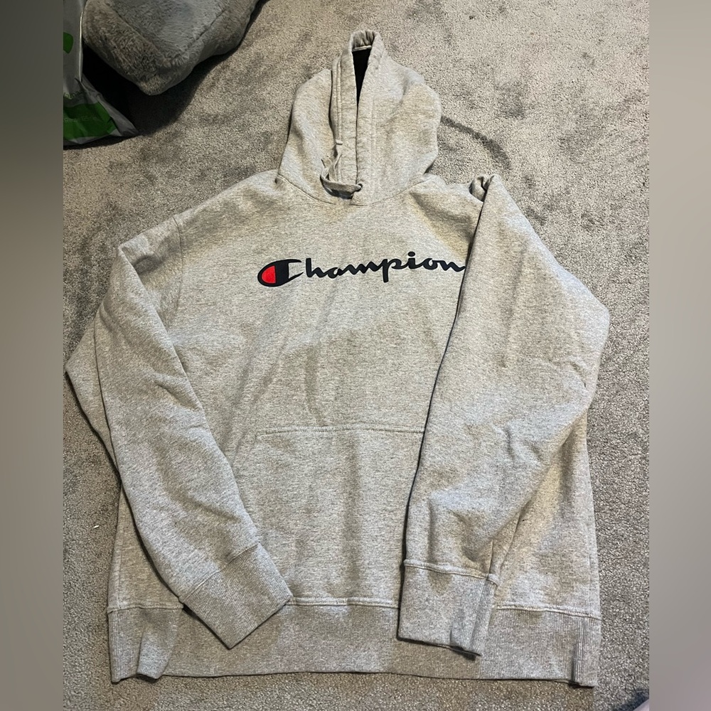 Men’s gray Champion hoodie